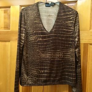 Long sleeve snake print top